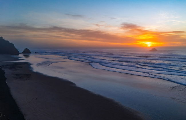 Half Block to Beach w Oceanview Patio Balcony The Shore Pine by Avantstay - Foto 41