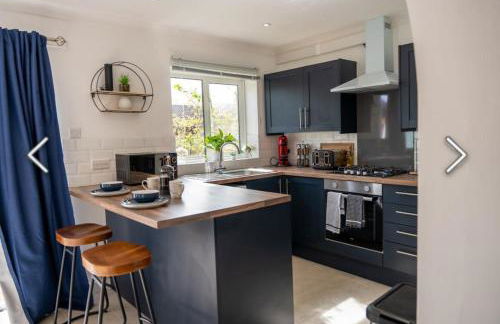 Flamingo Short Lets 4 Bed 4 Bath House Neath Hill - Foto 6