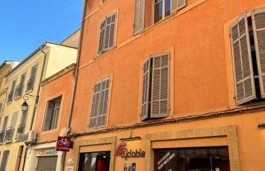 CABADOL - Appartement Aix centre historique - très calme - 50m cours Mirabeau - Foto 24