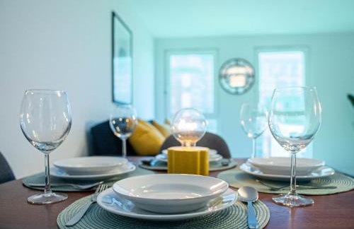 2BR River View Leeds Dock Apartment l Free Parking - Foto 29