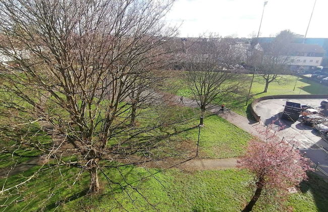 White City Apartment, Your London Stay - Photo 23