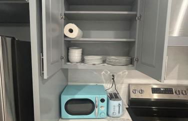 Cozy 2-3 Bedroom Apartment in Center City! - Foto 88