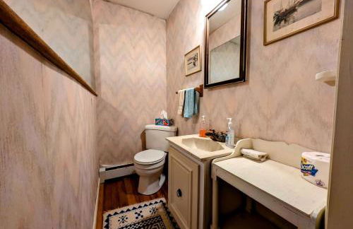 Spacious Waterfront Cottage with Private Beach and Deck, Near Acadia National Park in Hancock Point, Maine - Foto 29