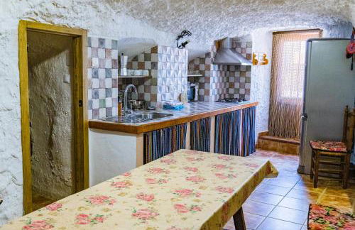 Cueva de la tía Flor - Foto 21