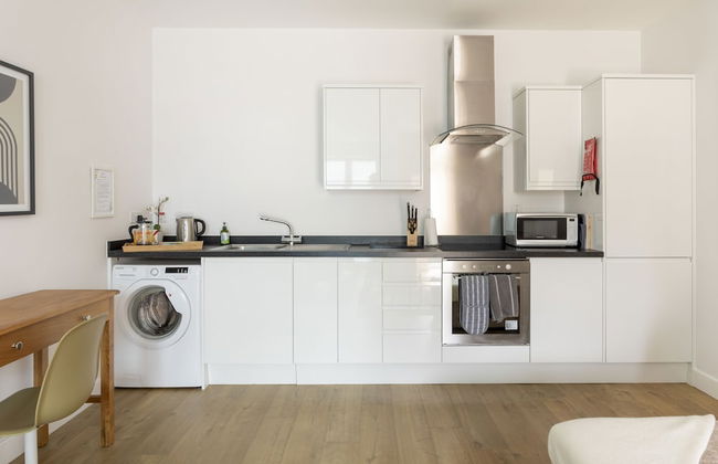 Queens Lodge 1-bed Apartment in Redhill - Foto 8