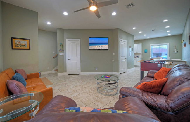 Ridley Retreat Community Pool, Mins to the Beach Corpus Christi + Port A - Foto 9