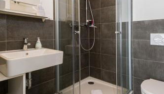 Ferienwohnungen Adelnhoven - Foto 3, Shower