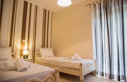 House Vraсhos-Loutsa - Foto 27