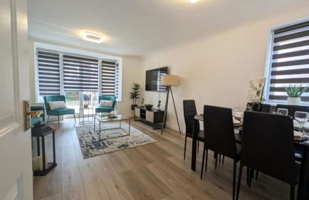 Elegant & Serene 3-BR Retreat Minutes from Heathrow Airport-London- Slough central-Legoland-Ascot-Windsor for Contractors-Families-Relocators-Businesses - Foto 15