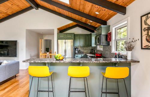 Woodpecker House - Mountain retreat with hot tub - 10 min to skiing in Hunter & Windham - Foto 6