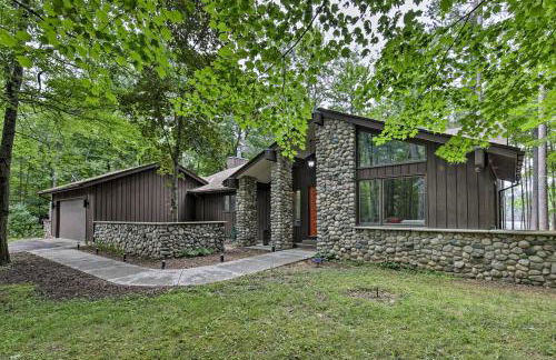 Arbor Vitae Home with Game Room Snowmobiles Welcome - Foto 1