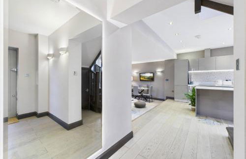 Stylish Mews House, Private Garden, Sleeps 4, Central Location - Foto 9