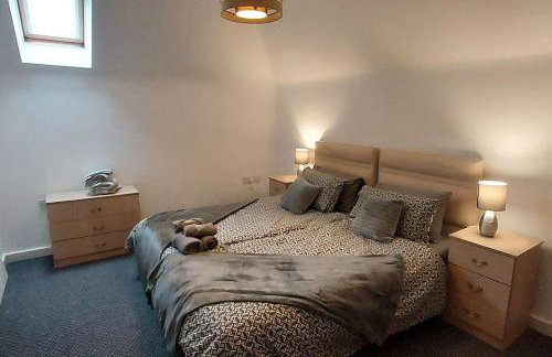 Large 2 bed flat in Bolton - Photo 13
