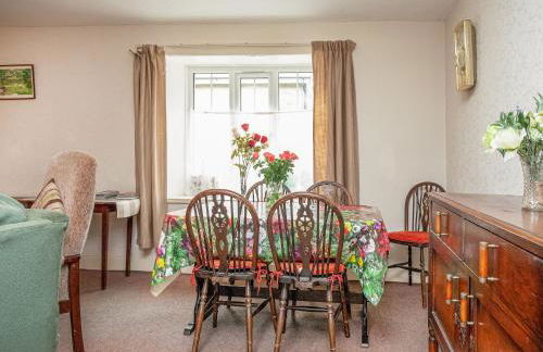 East Hook Holiday Cottages - Clover Cottage - Photo 5