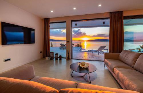 Luxury Villa Novita with Pool - Photo 44