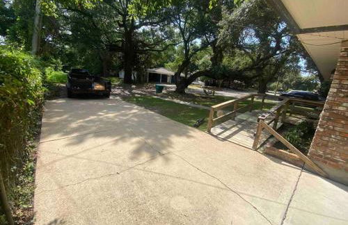 Feels like HOME escape, 1/2 Mile to beach - Foto 27