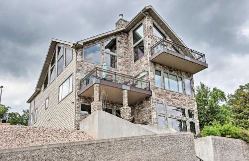 Boat Dock and Kayaks Luxury Lake of the Ozarks Home - Foto 38