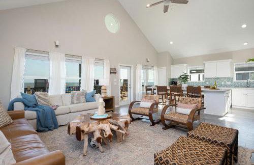 Beachfront 4BR - Tiki Bar, Yard Games, Pet-Friendly - Foto 74