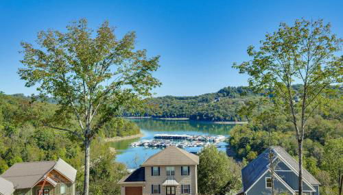 Walk to Marina Center Hill Lake Home with Hot Tub - Foto 3