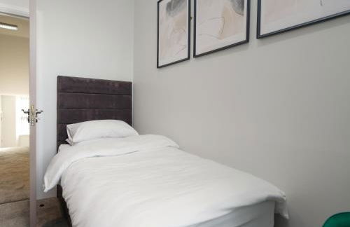 Dwell Living Luxurious 5BD House Central - Foto 42