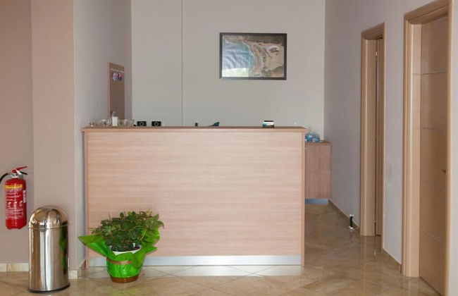 Stomio Villague - Foto 2