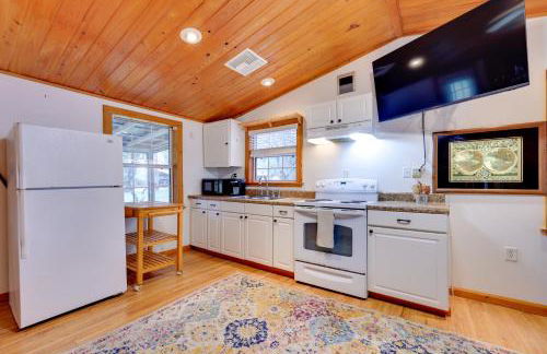 Fish, Boat and Explore Cross Creek Cabin with Dock! - Foto 8