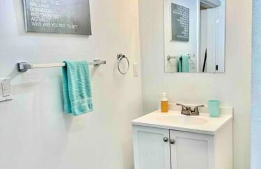 Private Room with Shared Bathroom on the 1st Floor 10 minutes walk to University of Washington - Foto 16