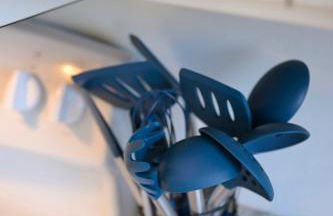 The Maiden Voyage - Themed Getaway, Steps to Forsyth, King Bed, Grill, Games, Picnic Basket - Foto 38