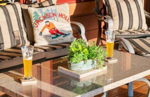 Upscale Hot Tub Wildlife Views - Photo 13