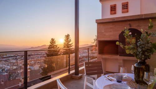 Espectacular Casa de lujo con Piscina, barbacoa, jacuzzi y vistas panorámicas a toda Granada - Foto 2