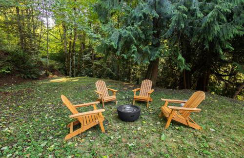 Cascadia Family Mansion, Hot Tub, Game Room, Gym! - Foto 46