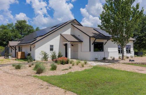 Colorado river access, game room & swimming pool - Photo 37