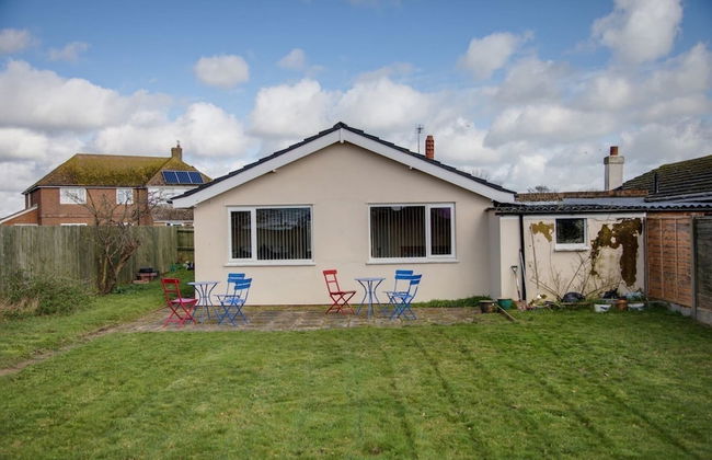 Bungalow 2 min Walk to Beach and sea Sleeps 6 - Foto 53