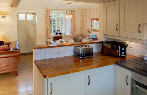 Jasmine Cottage - 2 Bedroom in Heart of Bourton! - Photo 104
