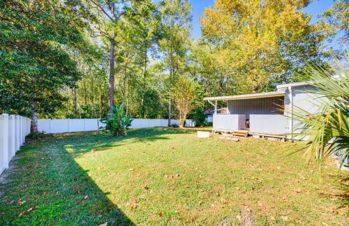Covered Deck, Large Yard! Pet-Friendly Jax Escape! - Foto 5