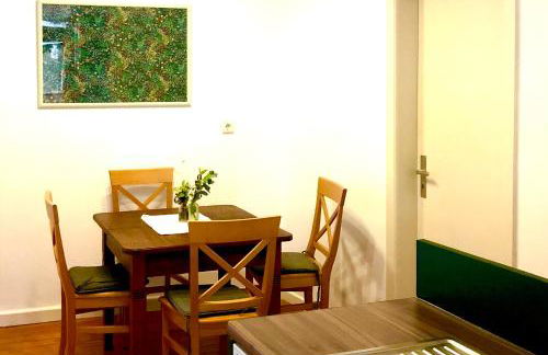 Workers Lodge für 4-14 Pers, Parkplatz, Wlan, Einzelbetten - Foto 8