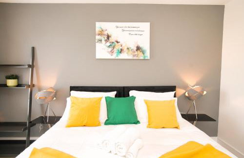 Milton Keynes new 5-Bedrooms 14guests Contractor family holiday Free Parking - Foto 13