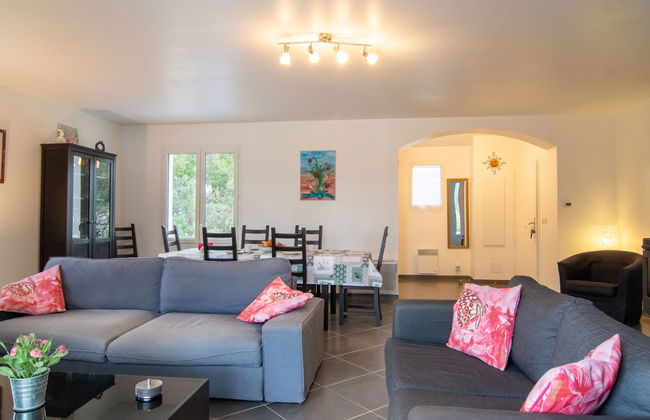 3 bedroom House in Bagnols-en-Forêt with private pool and garden - Photo 10