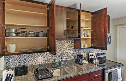 Tranquil 1BR Apartment in Arlington Heights - Salem 3C - Foto 5