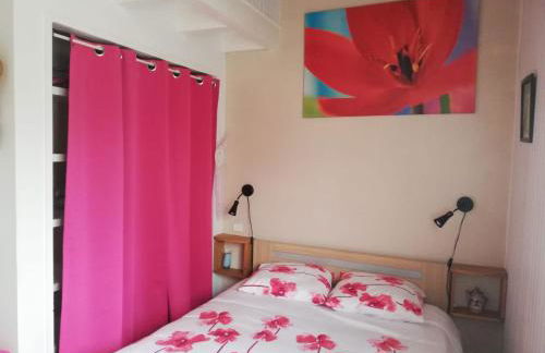 Maison familiale au calme avec piscine en bordure de forêt - Foto 23