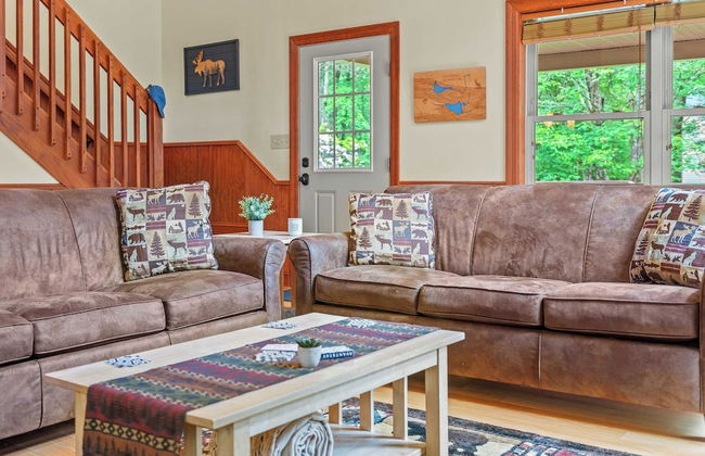 Bear Paw Lodge by Avantstay Hot Tub, Deck, & Fire Pit - Foto 8