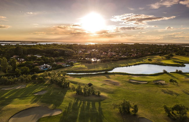 Villa in Albarella Near Venice Beach - Photo 33