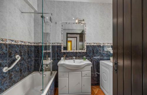 Stunning Countryside Villa w Private Garden & Pool - Foto 22