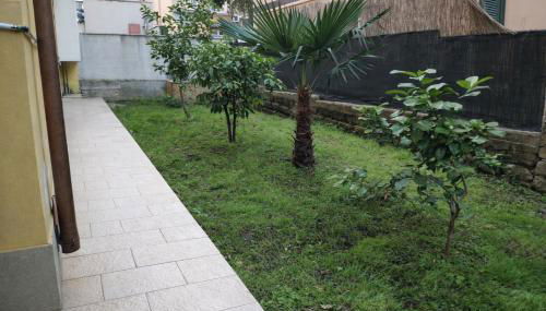 Corner of Paradise - Entire Deluxe Apartment with Private Garden - Foto 4, Garden, Garden view