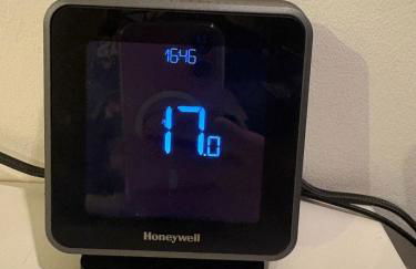 2 bedroom 2 bathroom ground floor apartment in central location - Foto 35