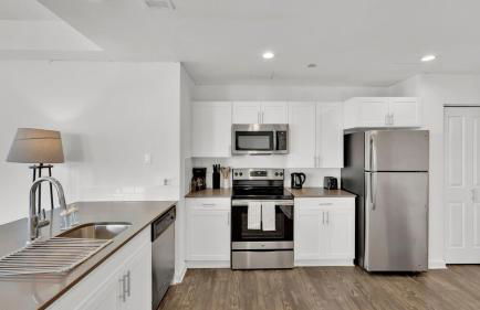 HEB703 Modern & Chic 2 Bedroom Condo Downtown Fort Worth, Free Parking, Walk to Convention Center - Foto 14