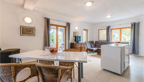 4 Bedroom Nice Home In Zgaljici - Foto 3