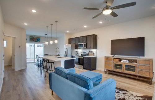 Modern Townhome ~ 3 Mi to Dtwn Grand Junction - Foto 1