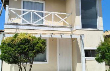 Casa em condomínio com piscina na Praia Rasa - Foto 35