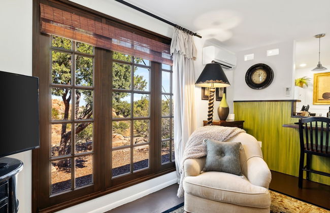 Rock House Haven Retreat - Photo 5